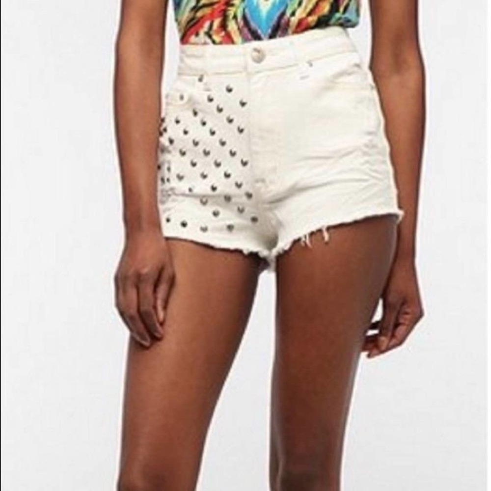 Urban Outfitters BDG White Studded High Rise Cheeky Studded Shorts Sz 27